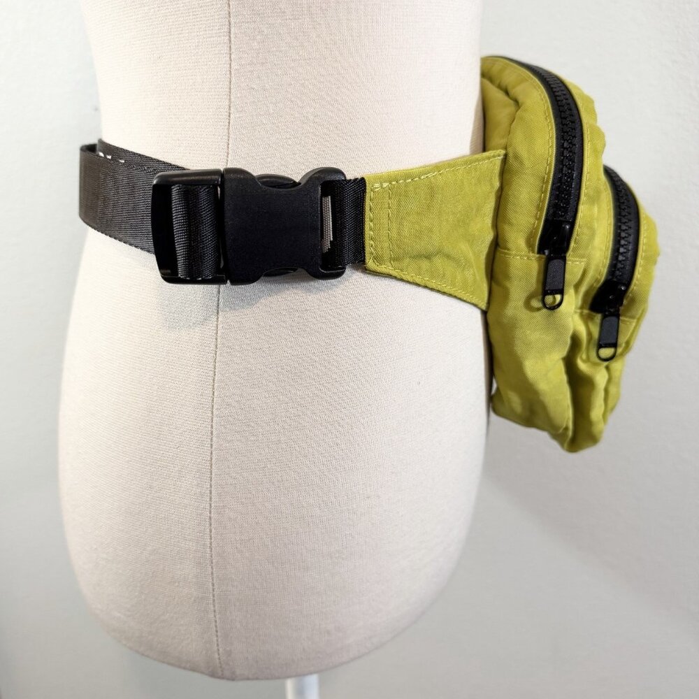 Baggu Fanny Pack Chartreuse OG White Logo Strap Double Zip Crossbody Bag Travel - Picture 6 of 16
